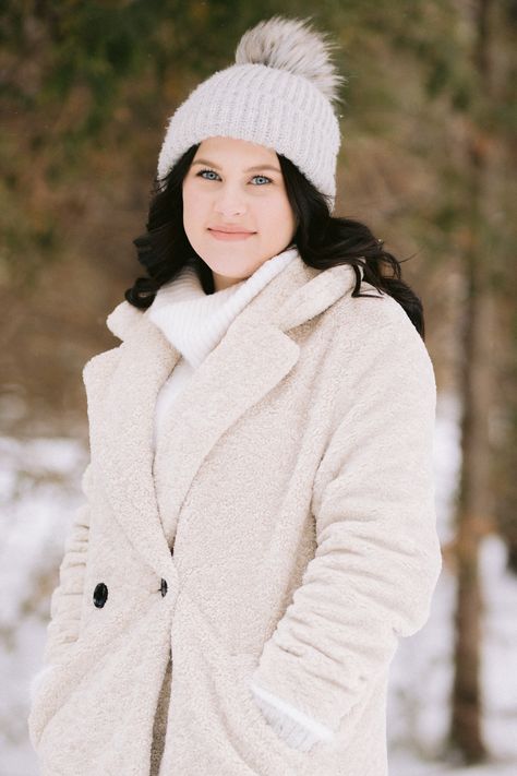 bride to be in cream coloured coat and hat outdoors for winter engagement photos Country Engagement, Morning Light Photography, Country Engagement Photos, Pictures Engagement, Engagement Photos Country, Niagara On The Lake, Winter Engagement Photos, Engagement Photo Poses, Winter Engagement
