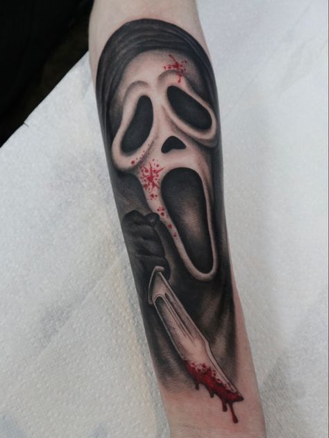 The Scream tattoo ghostface Scream Horror Tattoo, The Scream Tattoo, Scream Face Tattoo, Scream Tattoo Ideas, Scream Tattoo Ghostface, Scream Tattoos, Ghost Face Tattoo, Ghostface Tattoo, Scream Tattoo