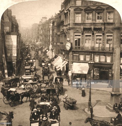 News Photo : Fleet Street, London', 1896. From "Underwood and... Old London, Vintage Photos, Chelsea Fc, Sun Sculpture, Fleet Street, York London, London Photos, Kansas, Getty Images