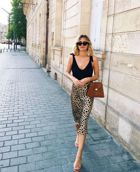 French Fashion Style Tips Everyone Should Know | Who What Wear Casual Night Out Outfit, First Date Outfits, 여름 스타일, Leopard Skirt, Cool Summer Outfits, Casual Night Out, Looks Party, Stil Inspiration, Modieuze Outfits