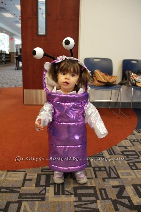 15 Hilarious Baby Costumes Every Parent Should Consider This Halloween - Uplifting Mayhem Homemade Costumes, Baby Kostüm, Karakter Disney, Diy Costume, Fantasias Halloween, Fete Halloween, 자수 디자인, Cute Halloween Costumes, Cute Costumes