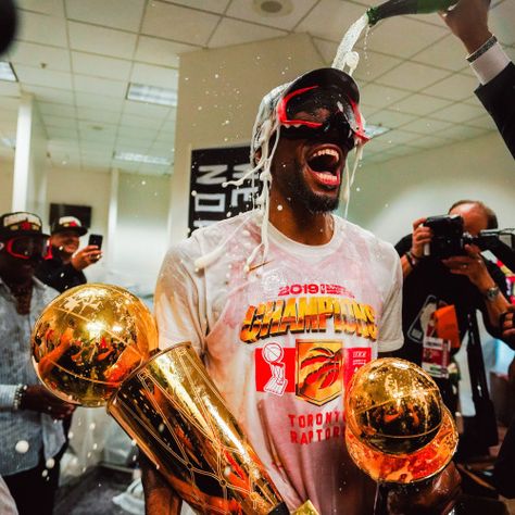 Kawhi Leonard 2019 NBA Champion Nba Basket, Kobe Bryant Michael Jordan, Kobe Bryant Wallpaper, Kawhi Leonard, Nba Pictures, Basketball Photography, Nba Championships, Nba Wallpapers, Basketball Wallpaper