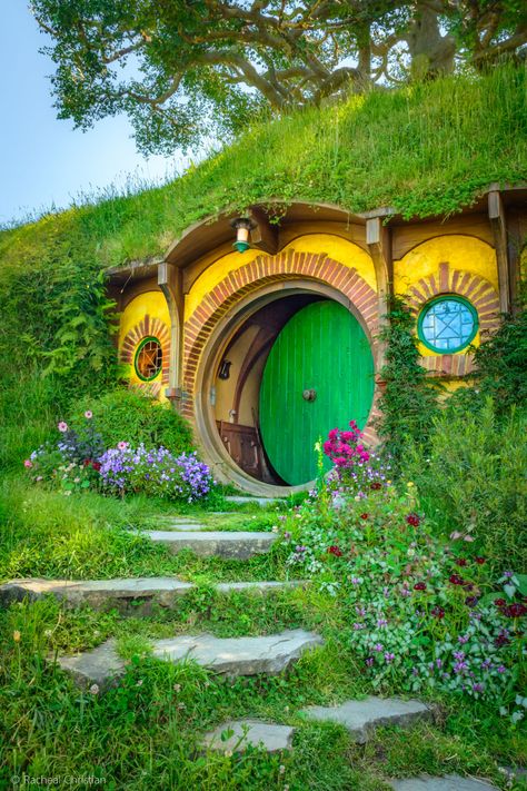 Casa Do Hobbit, Casa Dos Hobbits, Bag End, Casa Hobbit, Earth Sheltered, Hobbit Hole, Movie Set, Hobbit House, The Shire