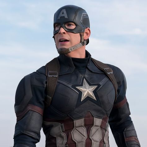 Capten America, Captain America Jacket, Christopher Robert Evans, Captain Rogers, Captain America Wallpaper, Joe Russo, Captain America Costume, Steve Rogers Captain America, Captain America Civil