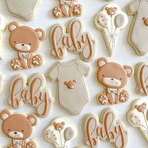 Bearly Wait Cookies, We Can Bearly Wait Cookies, Bear Baby Shower Cookies, Baby Shower Cookies Neutral, Baby Shower Sugar Cookies, Teddy Bear Cookies, Bear Baby Shower Theme, Baby Shower Announcement, Teddy Bear Party