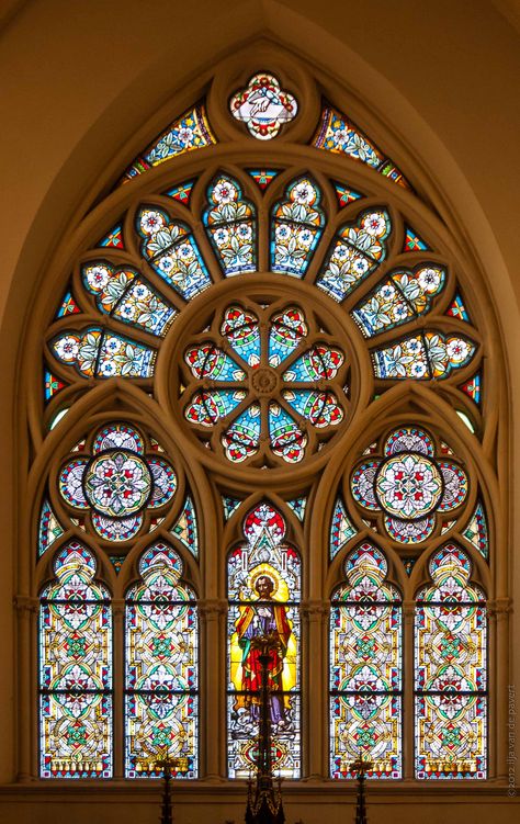 Stained glass window of Cathedral in Rokicie Nowe, Łódź_ Poland Classical Villa, Medieval Stained Glass, Stained Glass Tattoo, Stain Glass Window Art, Glass Door Design, Stained Glass Windows Church, Window Stained, Gothic Pattern, Stained Glass Church