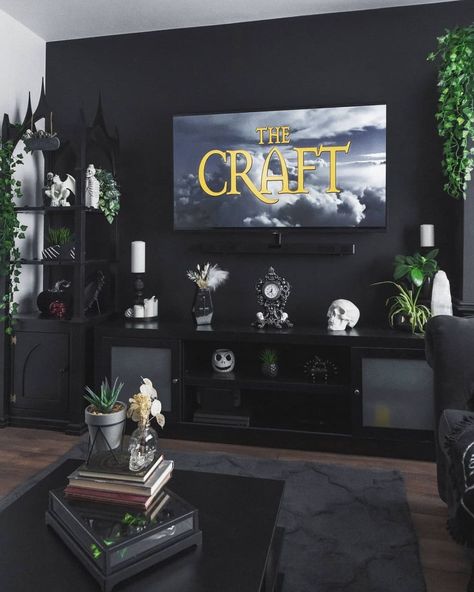 Black Living Rooms, Wallpaper Creepy, Goth Home Aesthetic, Gothic Living Room Ideas, Modern Goth Home, Modern Gothic Home, Goth Living Room, Rocker Aesthetic, Steampunk Bedroom