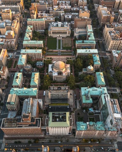 New York Columbia University, Morningside Heights Nyc, University Library Aesthetic, Columbia University Dorm, Columbia Uni, James Rodriguez Colombia, University Inspiration, Photographie New York, Columbia University Library