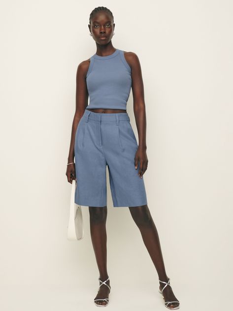 If you're feeling adventurous. Shop the Liam Linen Short from Reformation, a high rise knee length short. It features belt loops and side pockets. Bermuda Shorts Outfit Women, What To Pack On Vacation, Denim Bermuda Shorts Outfit, Bermuda Shorts Outfit, Vacation Clothing, Bermuda Shorts Women, Time Clothes, Beach Stuff, Shorts Outfits Women