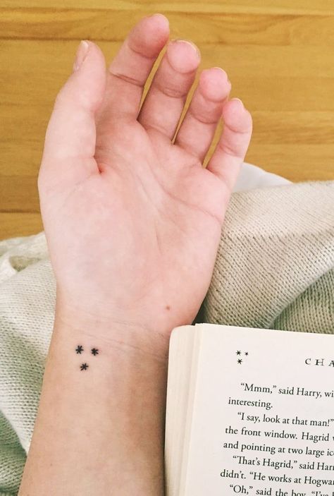 Harry Potter Tattoos, Tiny Harry Potter Tattoos, Harry Potter Tattoo, Small Girl Tattoos, Book Tattoo, Tattoo Small, Subtle Tattoos, Maori Tattoo, Trendy Tattoos