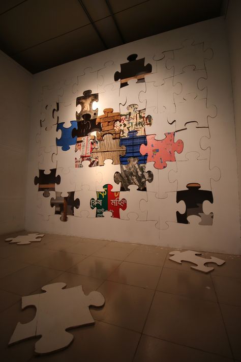 It's The Wall World, chim↑pom. Installation view: "Asian Art Biennale Bangladesh 2014," Bangladesh Shilpakala Academy, Bangladesh, 2014, Courtesy of the artist and MUJIN-TO Production, Tokyo Interaktives Design, Vstupná Hala, معرض فني, مشروعات العلوم, Tipografi 3d, Instalation Art, Interactive Exhibition, Interactive Walls, Interactive Installation