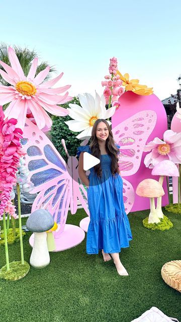 How To Make Giant Mushrooms, Diy Large Butterfly, Giant Mushrooms Diy, How To Make A Butterfly, Vbs Magnified, Giant Crepe Paper Flowers, Mushrooms And Butterflies, Paper Art Diy, Paper Lotus