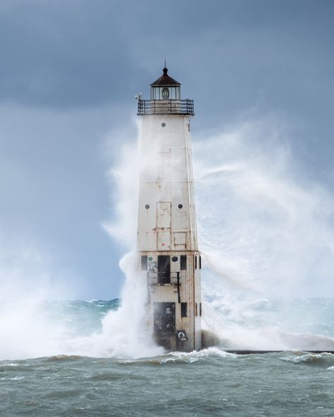 Michigan Nut Photography | Lighthouse Gallery - State of Michigan Nut Photography, St Ignace Michigan, Frankfort Michigan, Grand Haven Michigan, Michigan Nature, Lake Lighthouse, Breaking Waves, Lighthouse Print, Lighthouse Photos