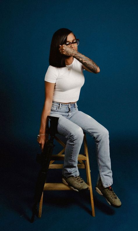 Denim Photoshoot, 21st Birthday Photoshoot, Beautiful Photoshoot Ideas, Chefs Kiss, Grad Photoshoot, Creative Photoshoot Ideas, Glam Photoshoot, Beauty Photoshoot, Fun Photoshoot