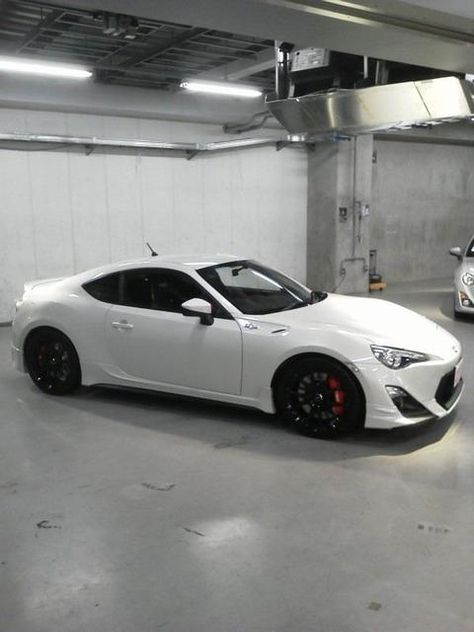 New 2013 Scion FR-S.....if anyone wants to give me a gift preferably in black please with electric blue rims thank you! Brz Car, Scion Frs, Toyota Gt86, Subaru Cars, Toyota 86, Subaru Brz, Sweet Cars, Tuner Cars