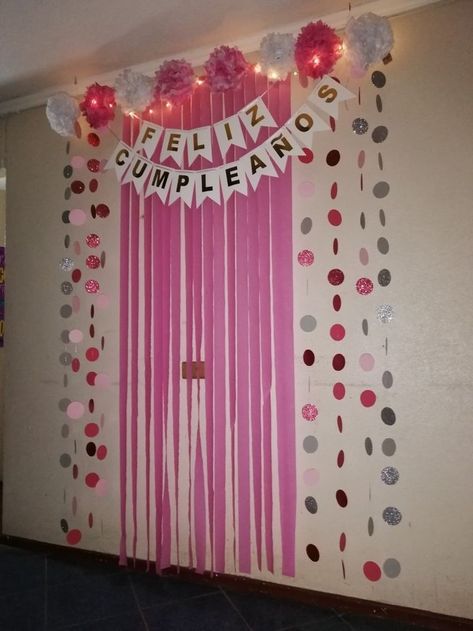 Homemade Decorations Birthday, Ideas Para Cumpleaños Mujer, Easy Birthday Decoration Ideas At Home, Birthday Decoration Ideas At Home, Ideas Para Cumpleaños, Happy Birthday Decoration, Birthday Decoration Ideas, Background Back, Back Drops