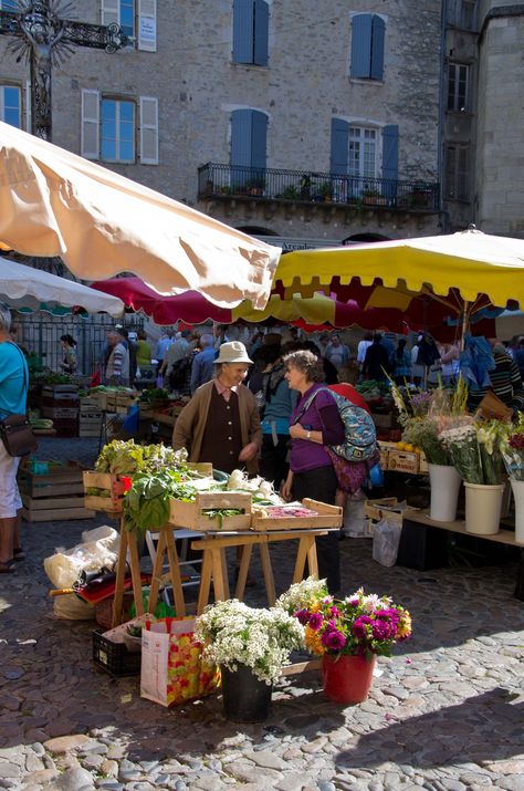 Market Stands, Market Day, Open Market, Outdoor Market, Urban Sketching, San Sebastian, World Market, Flower Market, Street Scenes