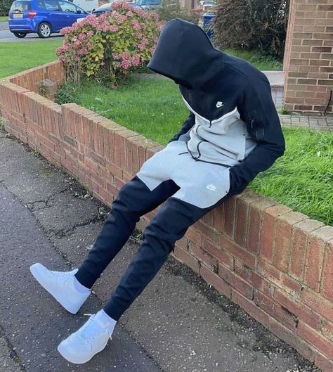 Tech Fleece Outfit Men, Nike Style Outfit, Jordan Paper, Tech Fleece Outfit, Tracksuit Outfit Mens, Nike Tech Fit, Nike Tech Fleece Outfit Men, Tech Tracksuit, Nike Tech Fleece Tracksuit