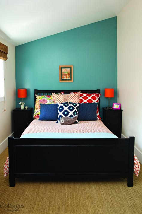 Spare Bedroom Colour Ideas, Small Bedroom Colours, Small Guest Bedroom, Decor Ikea, Small Bedroom Designs, Apartment Bedroom Decor, Bedroom Wall Colors, Bedroom Color Schemes, Bedroom Paint Colors