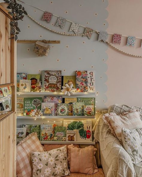 English Cottage Kids Bedroom, Preschool Bedroom Ideas, Toddler Room Aesthetic, Kids Fairy Room, Cottagecore Kids Room, Floral Toddler Room, Children’s Bedroom, Girly Toddler Room, Princess Bedroom Ideas Toddler