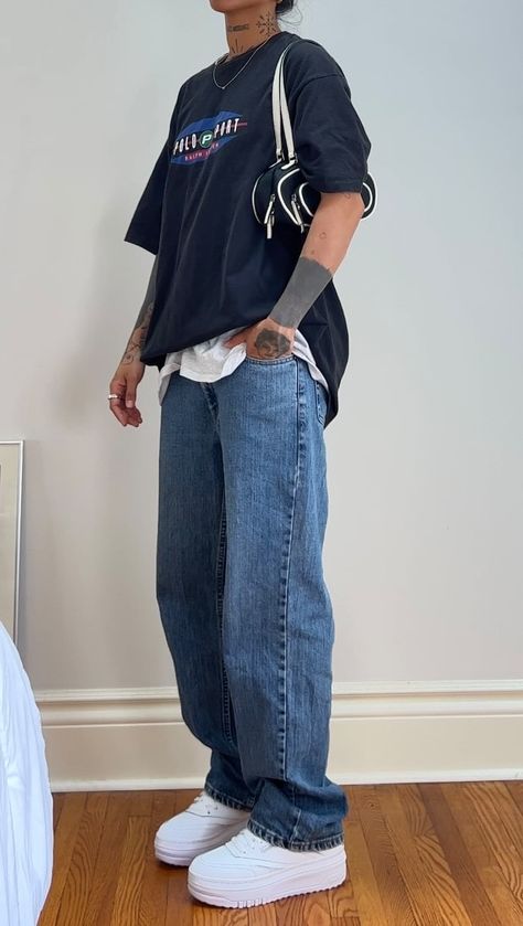 Wide Leg Jeans High Waist, Women Wide Leg Jeans, High Waist Baggy Jeans, Alledaagse Outfits, Pants Y2k, Jeans High Waist, Tomboy Outfits, Tomboy Style Outfits, Mode Ootd