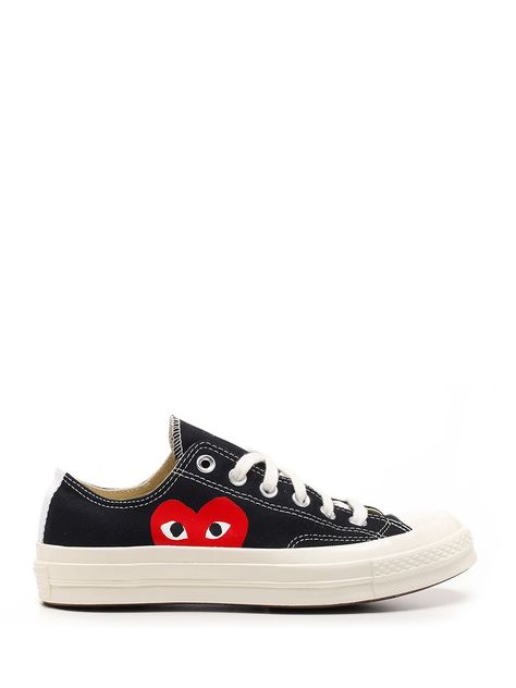 Converse With Red Heart, Converse Heart, Comme Des Garcons Play Converse, Low Converse, Black Low Top Converse, Play Converse, Dr Aesthetic, Unisex Shoes Sneakers, Black Chucks