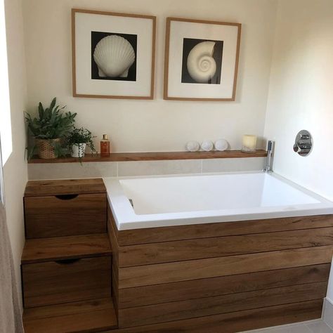 Handmade small bath tubs from Somerset, UK. Omnitub are the only UK manufacture of the original deep soaking Japanese Bath Tubs, delivered within 10 days of your order. Japanese Soaking Tub Shower Combo, Soaking Tub Shower Combo, Japanese Bathtub, Deep Bathtub, Japanese Bathroom, House Styling, Japanese Soaking Tubs, Japanese Bath, Whirlpool Bath