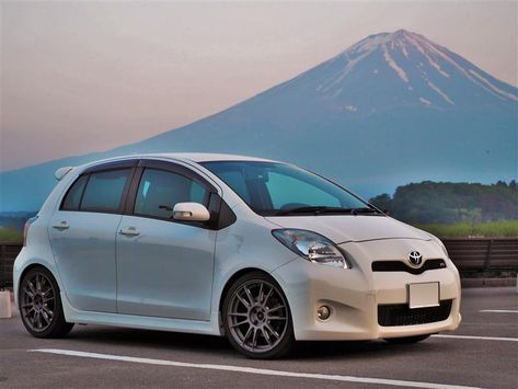 Small cars, are you in? Small Cars For Teens, Cars For Teenagers Cheap, Small Cars For Women, Cheap Cars For Teens, Cute Small Cars, Cars Cheap, Best Small Cars, Car For Teens, Kei Car