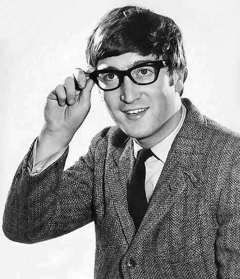 John's wearing his Buddy Holly glasses! Buddy Holly Glasses, John Lenon, Music Genius, Beatles Photos, John Lennon Beatles, Beatles John, Swinging Sixties, Buddy Holly, The Fab Four
