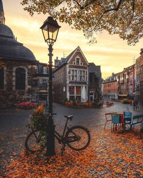Aachen, Germany Aachen Germany, Fotografi Urban, Fotografi Kota, Autumn Scenery, Autumn Cozy, Alam Semula Jadi, City Aesthetic, Beautiful Places To Travel, London City