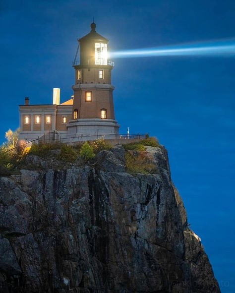 Tumblr, Split Rock Lighthouse, Silver Bay, Split Rock, Lighthouse Photos, Lighthouse Pictures, Lighthouse Art, Skye Scotland, Beautiful Lighthouse