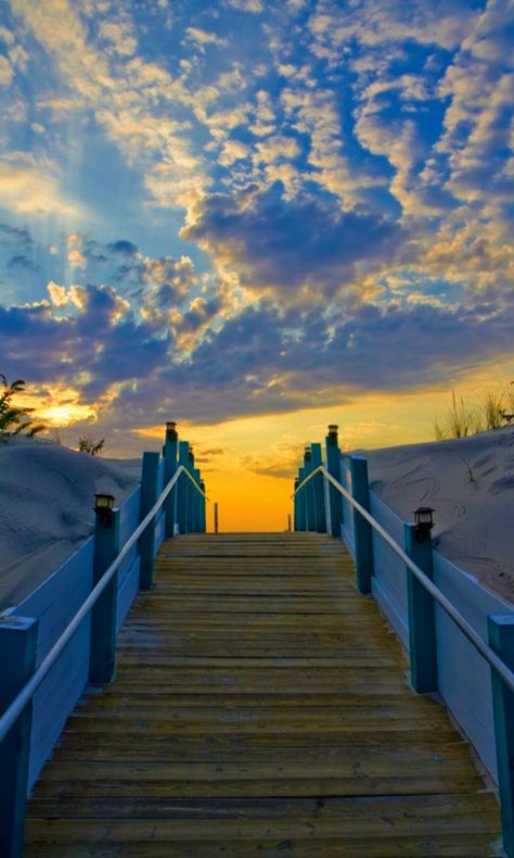 ~ blue sunset ~ Andre Kertesz, Into The West, Belle Nature, I Love The Beach, Manama, Beach Living, See Me, Belle Photo, Beach Life