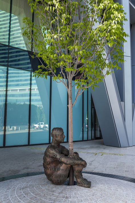 Freedom Sculpture, Jaume Plensa, Urban Landscape Design, Farm Houses, Public Sculpture, Installation Design, Garden Art Sculptures, Outdoor Sculpture, Italian Artist