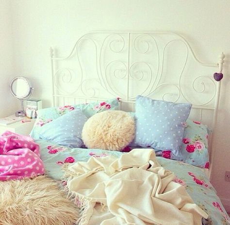 Bedroom #inspiration #roominspiration #bedroom #pretty Pink, Rosy Blog, Girly Room, We Heart It, Lost