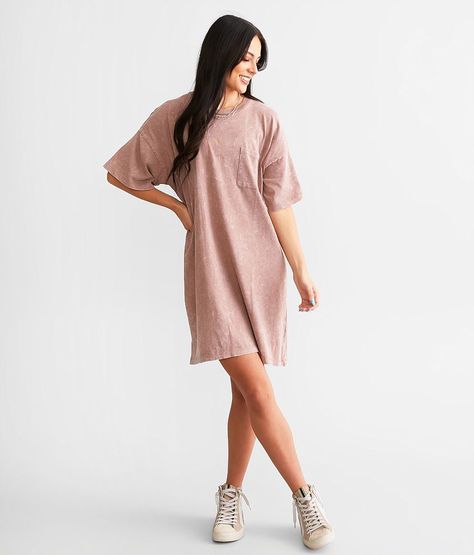 Baggy Tshirt, White Tshirt Dress, Tshirt Dress Outfit, Closet Basics, Baggy Dresses, Big Shirt, T Shorts, Oversized Dress, Tee Shirt Dress