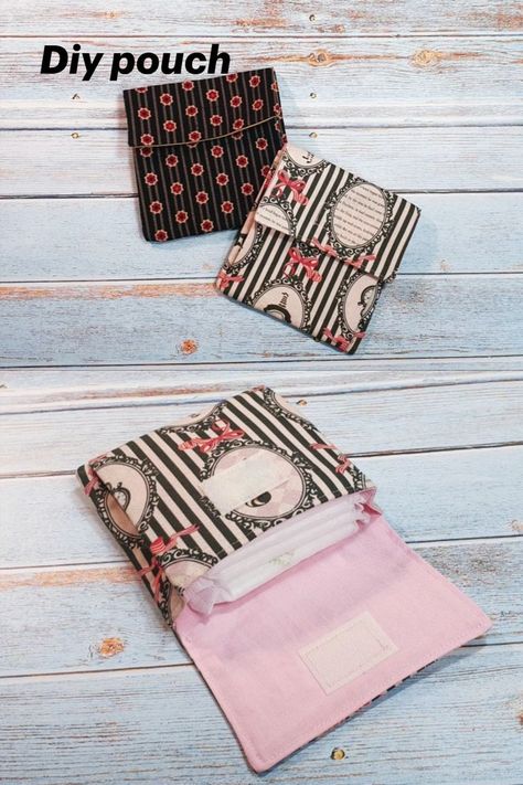 DIY Super easy sanitary pad pouch / mini pouch / sewing tutorial [Tendersmile Handmade] Tela, Diy Makeup Bag Tutorial, Cloth Menstrual Pads Diy, Sanitary Pad Pouch, Crochet Mini Purse, Crochet Mini Pouch, Sewing Kit Bag, Pad Pouch, Sanitary Napkin Bag
