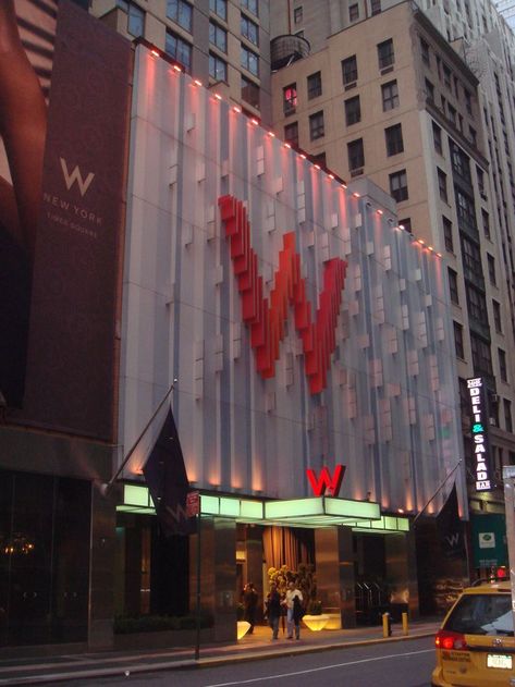 W hotel Times Square New York City  This was my favorite hotel to use the restroom in! It had the coolest lobby!! Lol Times Square Ny, Times Square New York City, New York Times Square, New York Buildings, Hotel Exterior, Times Square New York, Nyc Hotels, Facade Lighting, Resort Design