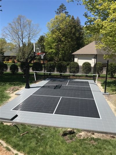 Fresco, Backyard Pickleball Court Landscaping, Home Basketball Court Outdoor Small, Small Backyard Sport Court, Basketball Pickleball Court, Pickle Ball Backyard, Home Pickleball Court Ideas, Pickleball Basketball Court, Backyard Pickle Ball Court