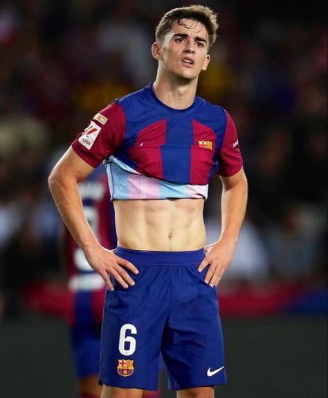 Gavi Pablo, Gavi Barcelona, Soccer Players Hot, Fc Barcelona Players, Football Boyfriend, Soccer Boyfriend, Cute Football Players, Barcelona Players, Barcelona Football