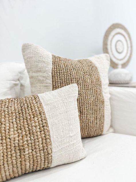 Our Island Cushion Cover is a beautiful blend of high quality textured natural slub fabric and woven raffia. It is the perfect cushion to add a tropical or rustic element to your bed or living space. Material: Cotton & Natural Raffia Dimensions: 50x30cm Zip closure. Please note this is a cover only, if you would l ... daha fazla Farmer Style, Fun Pillows, Sewing Cushions, Blue Couches, Crochet Cushion, Cushion Cover Designs, Boho Cushions, Woven Raffia, Handmade Cushions