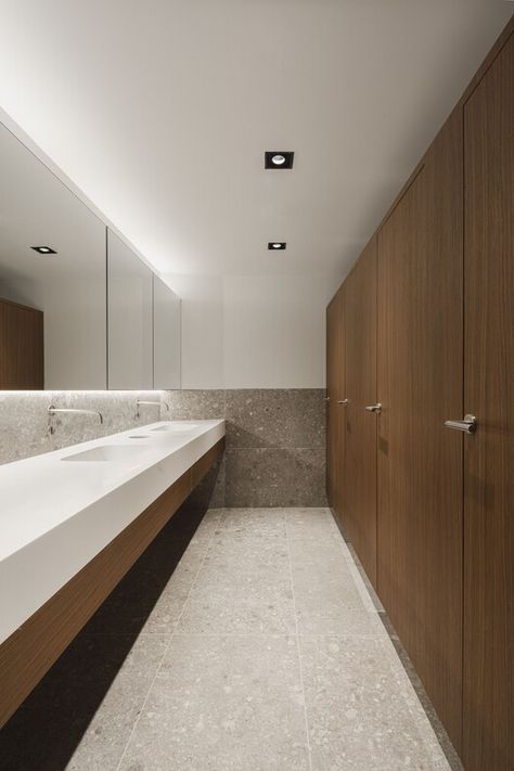 Refurbishment of BBVA Bank Headquarters / Miriam Castells | ArchDaily Office Bathroom Design, Public Restroom Design, Commercial Bathroom Designs, Toilet Design Modern, Massage Room Design, Commercial Toilet, Wc Design, Restroom Design, Office Fit Out