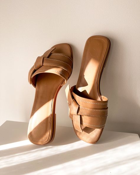 My Leather | Flattered Summer Sandals 2022, Sandal Outfits, Sandals Aesthetic, Sandals Outfit Casual, Sandals Outfit Summer, Dress Sandals Flat, Sandals 2022, Chic Flats, Chic Sandals