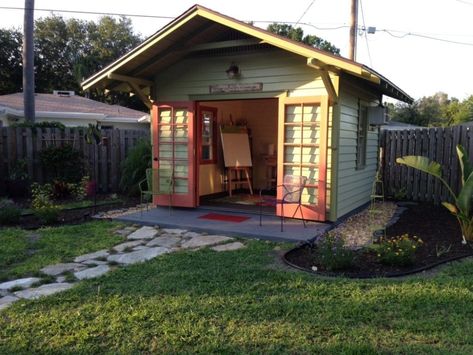 Sarasota Artist Studio Shed | Historic Shed | Florida Minecraft Villa, Backyard Tiny House, Artist Shed, Backyard Art Studio, Sheds Ideas Backyard, Porch Extension, Shed Windows, Art Shed, Studio Shed