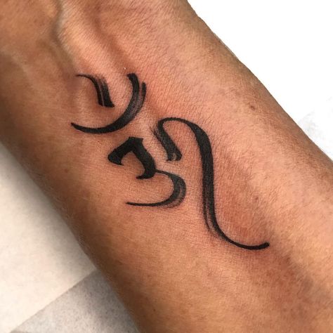 Om Tattoo Indian Style Tattoos Men, Om Tattoo Designs For Women, Aum Tatoos Men, S Letter Tattoo Design For Men, Om Tatoos Men, Om Tattoos For Women, Shiva Symbol Tattoo, Om Tatoos Design, Om Tattoo Design Men