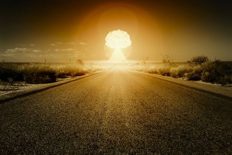 Nagasaki, Ronald Reagan, Fukushima, Radiation Burn, Nuclear Blast, Nuclear Winter, Nuclear Test, Us Marines, How To Survive