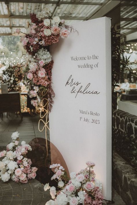 Dreamy wedding welcome signs | Image by Tania Salim Wedding Welcome Boards, Pastel, Pastel Pink Color Palette, Enchanted Wedding Theme, Asian Wedding Decor, Nikah Decor, Wedding Entrance Sign, Alt Wedding, Pastel Pink Color