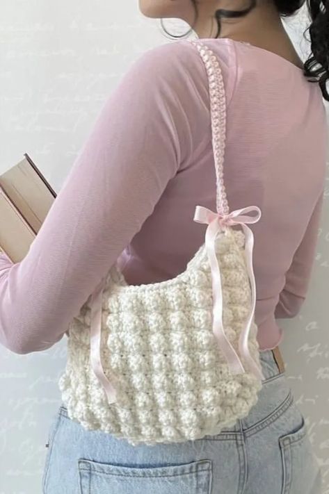 Handbags Amigurumi Patterns, Peter Pan Collars, Crotchet Beanies, Crochet Toy Patterns, Crochet Book Cover, Crochet Gift Ideas, White Bows, Toys Ideas, Beginner Crochet Tutorial