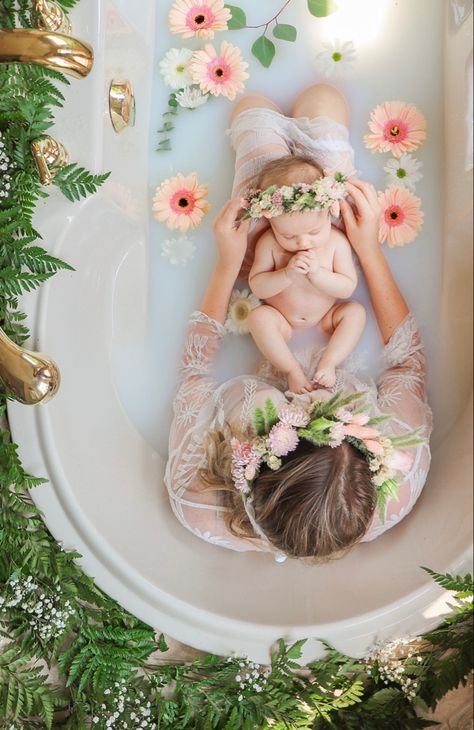 Flower Milk Bath Maternity Shoot, Maternity Photo Shoot Milk Bath, Pregnant Bathtub Photoshoot, Mommy And Me Bathtub Photoshoot, Bathtub Pregnancy Photoshoot, Milk Bath Photography Pregnancy, Milk Bath Maternity Photos, Maternity Bath Tub Shoot, Newborn Milk Bath Photography