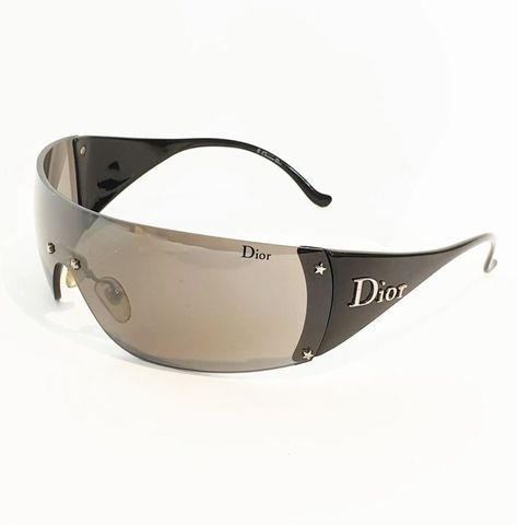 Dior Shield Sunglasses, Dior Y2k Sunglasses, Dior Ski Sunglasses, Brown Y2k Sunglasses, Ski Glasses Aesthetic, Dior Sunglasses Aesthetic, Dior Sunglasses Y2k, Sheild Sunglasses, 2000 Sunglasses