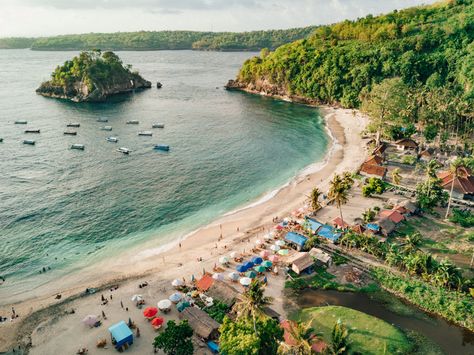 Bali Packing List, Bali Baby, Beach Cove, Crystal Bay, Nusa Penida, Adventure Guide, Adventure Vacation, Beach Shack, Bali Travel